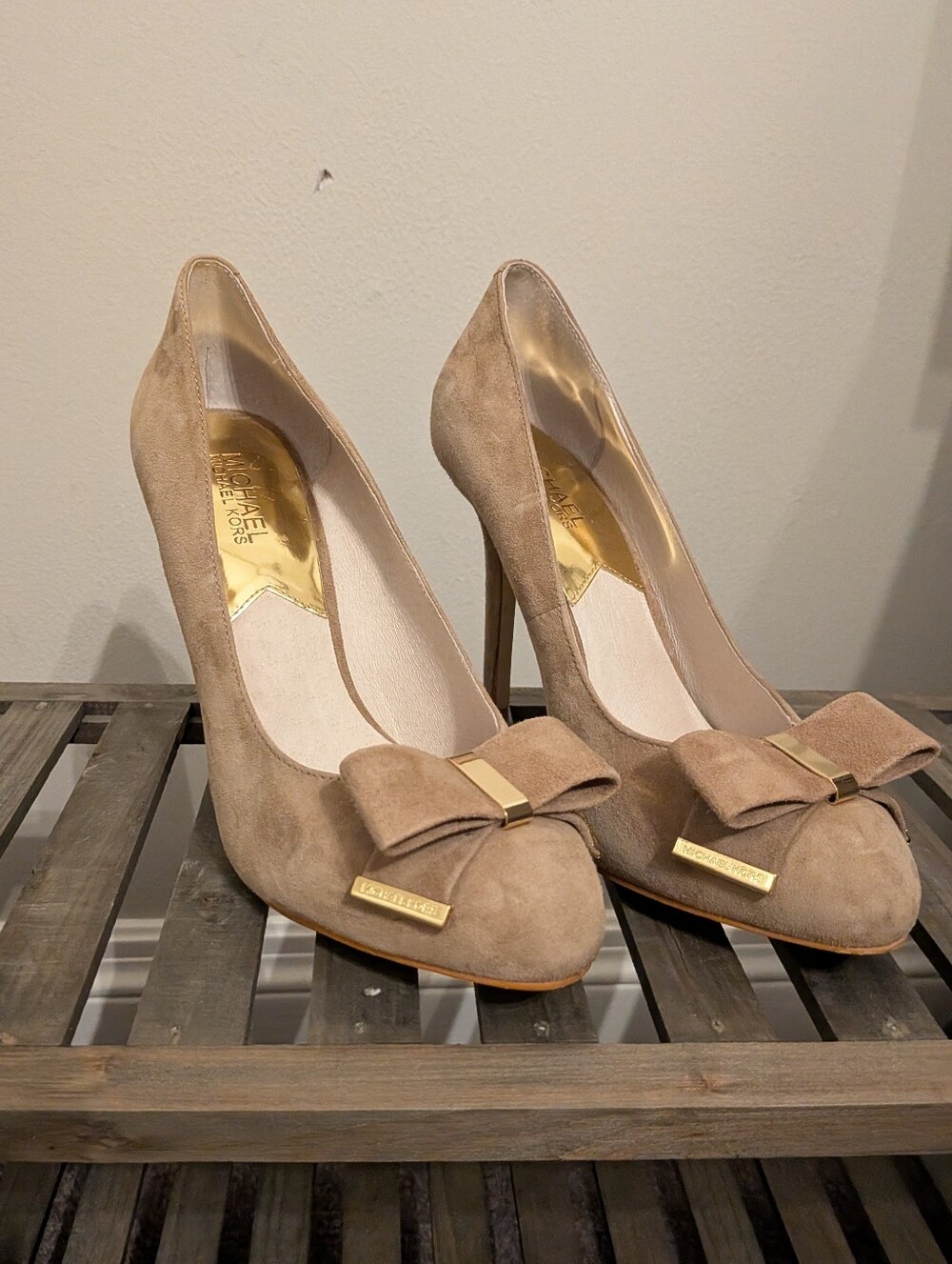 Michael Kors Delphine Pumps
